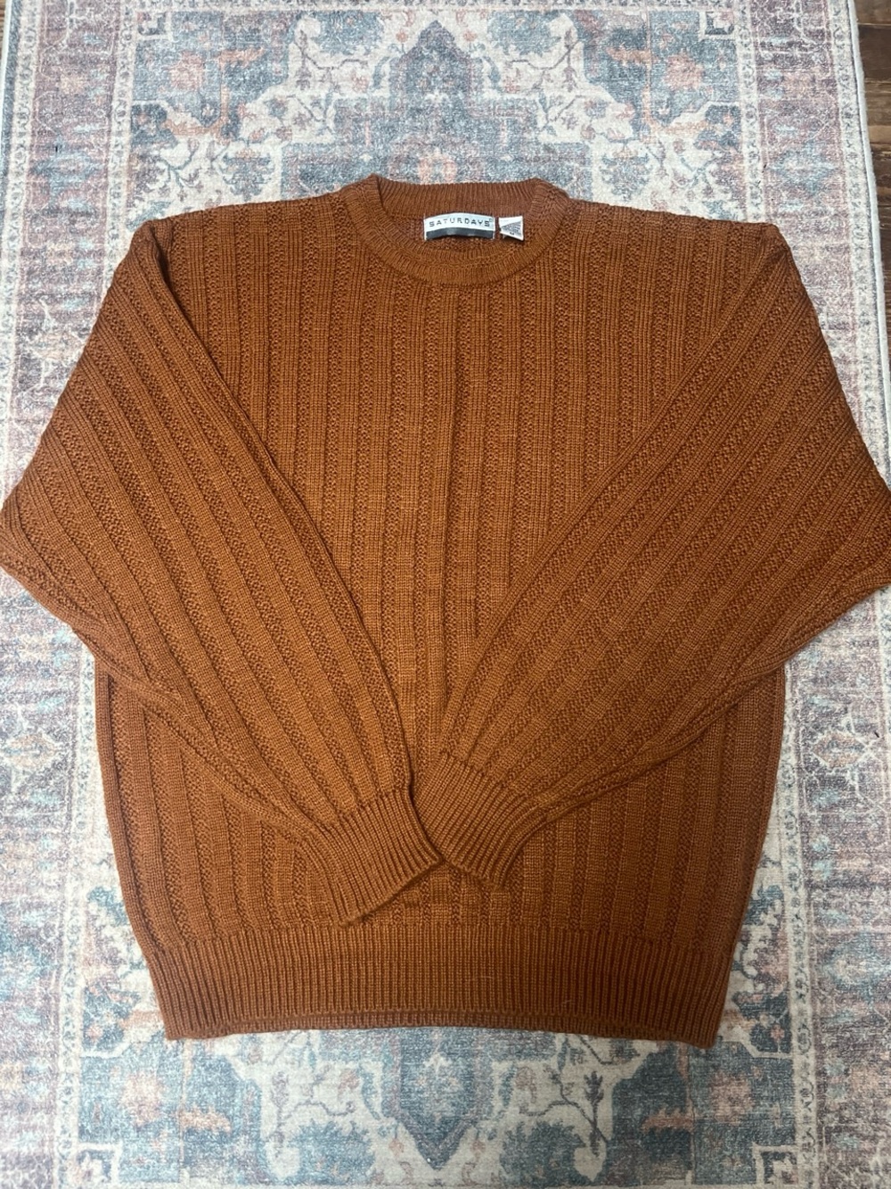 Saturday NYC Crewneck Knit Sweater in Rust Brown
PTP: 22.5in, L: 27in